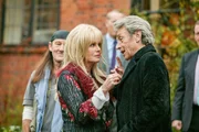Welches Geheimnis verbindet den Gitarristen Franco (Anthony Higgins) mit der Leadsängerin Esme Ford (Joanna Lumley)?