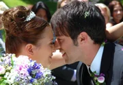 Traumhochzeit bei Sturm der Liebe: Das wunderschöne Brautpaar Eva (Uta Kargel, l.) und Robert (Lorenzo Patané, r.) geben sich das Ja-Wort.