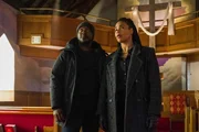 Edwin Hodge als Special Agent Ray Cannon und Roxy Sternberg als Special Agent Sheryll Barnes