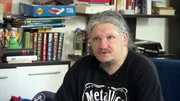 Dieter lebt seit fünf Jahren in Gelsenkirchen. Allerdings ist er immer noch Single und auf Jobsuche. Auch in seiner Wohnung herrscht Chaos. Bekommt er sein Leben wieder in den Griff?