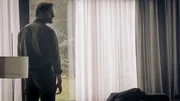 Malte (Ulrich Brandhoff) ahnt nicht, was in seiner Familie vor sich geht.