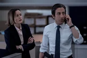 POKER FACE -- ìThe End of the Roadî Episode 212 -- Pictured: (l-r) Taylor Schilling as Agent Milligan, Simon Helberg as Luca -- (Photo by: Ralph Bavaro/PEACOCK)
