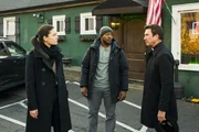 L - R; Alexa Davalos als Kristin Gaines, Edwin Hodge als Ray Cannon, Dylan McDermott als Remy Scott