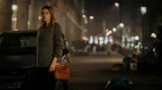 Freya (Susanne Bormann) stellt fest, dass auch in Italien einige Menschen erwacht sind.