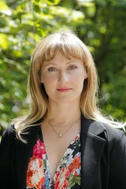 Andrea Dillinger (Gabrielle Odinis)