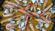 Die Jungs-WG: Paella von den Jungs zubereitet.