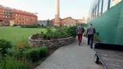 Der Innenhof der JVA ist immer gepflegt, alles wird von den Gefangenen erledigt - natürlich auch die Landschaftspflege.