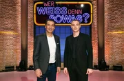 Treten bei "Wer weiß denn sowas?" als Kandidaten gegeneinander an: Der Schauspieler Erol Sander (l.) und der Schauspieler David Schütter (r.).