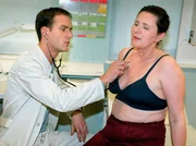 MDR Fernsehen IN ALLER FREUNDSCHAFT FOLGE 77, "Das Versprechen", am Mittwoch (23.05.12) um 12:30 Uhr. Frau Hollbein (Eva Maria Bayerwaltes), Dr. Achim Kreutzer (Holger Daemgen).