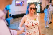 Luisa Haupt nutzt aufgrund ihrer starken Sehbeeinträchtigung auf der Arbeit verschiedene Hilfsmittel.