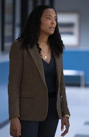 Dr. Tara Lewis (Aisha Tyler)