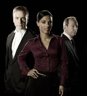 1. Staffel: (v.l.) Staatsanwalt CPS Senior James Steel (Ben Daniels), Staatsanwältin CPS Junior Alesha Phillips (Freema Agyeman), Oberster Staatsanwalt CPS London George Castle (Bill Paterson)