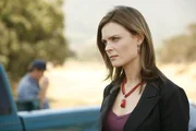 Dr. Brennan (Emily Deschanel)