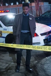 Detective Marcus Bell (Jon Michael Hill)