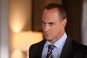 Von einem Sheriff, der vor zehn Jahren das Verschwinden des Kindes untersuchte, erfährt Stabler (Christopher Meloni), dass dieser die Mutter selbst der Tat oder gar des Mordes verdächtigt habe.