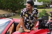 Thomas Magnum (Jay Hernandez)