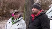 Derweil freuen sich die Punker Paddy und Lausi auf ihren Neustart in Sachsen.
