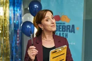 Gegenüber dem Algebrateam des Eliteinternats St. Gilbert's hegt die Lehrerin Sharon Hail (Natalie Cassidy) viele Vorurteile. Gegenüber dem Algebrateam des Eliteinternats St. Gilbert's hegt die Lehrerin Sharon Hail (Natalie Cassidy) viele Vorurteile.