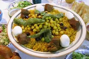 Zu Tisch
Cap Bon - Tunesien
Couscous für das abendliche Fastenbrechen