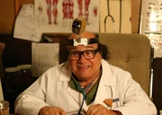 Frank Reynolds (Danny DeVito)