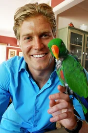 Nicht nur Hunde und Katzen gehören zu den Patienten des charmanten Tierarztes Dr. Chris Brown ...