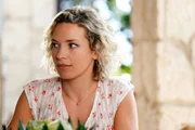 Juliet Higgins (Perdita Weeks)