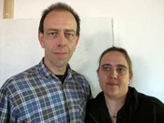 Ruth und Johannes-Jürgen arbeiten als "Erotic Art Designer", das heißt, sie bauen erotische SM-Möbel für den Hausgebrauch, professionelle Clubs und SM-Studios.