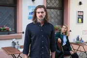 David (Diego Seyfarth) riskiert, Stella (Bettine Langehein) vor den Kopf zu stoßen, um seinen Plan umzusetzen.