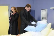 Rächen sich an Runge: David (Lee Rychter, r.) und Annett (Tanja Wenzel, l.) ...