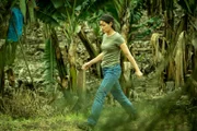 Reyka (Kim Engelbrecht).