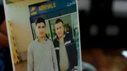 Tausende versuchen jährlich über Belarus nach Polen und damit in die EU zu kommen. Viele wollen hier einen Asylantrag stellen. In den dichten Wäldern der Grenzregion verschwinden dabei regelmäßig einige. Rekaut Rachid aus dem irakischen Erbil sucht seit drei Jahren nach seinem Neffen Mohammed. Polnische Freiwillige unterstützen ihn. Kann es Gewissheit geben? - Ein Erinnerungsfoto aus guten Tagen: Rekaut Rachid (rechts) gemeinsam mit seinem Neffen Mohammed Sabah. Tausende versuchen jährlich über Belarus nach Polen und damit in die EU zu kommen. Viele wollen hier einen Asylantrag stellen. In den dichten Wäldern der Grenzregion verschwinden dabei regelmäßig einige. Rekaut Rachid aus dem irakischen Erbil sucht seit drei Jahren nach seinem Neffen Mohammed. Polnische Freiwillige unterstützen ihn. Kann es Gewissheit geben? - Ein Erinnerungsfoto aus guten Tagen: Rekaut Rachid (rechts) gemeinsam mit seinem Neffen Mohammed Sabah.