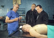 MDR FERNSEHEN TATORT, "Freischwimmer", am Mittwoch um 22:10 Uhr. v.l.n.r.: Hauptkommissar Ehrlicher (Peter Sodann), Hauptkommissar Kain (Bernd Michael Lade), Walter (Walter Nickel), vorn: Leo Stein (Christian Ehms)