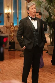 Der stellvertretende Konsul am britischen Konsulat Nigel Wyndham (Charles Shaughnessy) wird verdächtigt, das Topmodel Naomi Allen umgebracht zu haben ...