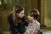 Mary Hofstedter (Krista Bridges), Gabe Hofstedter (Tai Young)