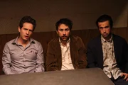 v.li.: Dennis Reynolds (Glenn Howerton), Charlie Kelly (Charlie Day), Mac (Rob McElhenney)
