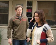 Dr. Atticus Lincoln (Chris Carmack, l.); Dr. Amelia Shepherd (Caterina Scorsone, r.)