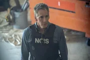 Special Agent Dwayne Pride (Scott Bakula) Special Agent Dwayne Pride (Scott Bakula)