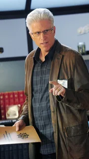 Das Team um D.B. Russell (Ted Danson) untersucht die Leichen eines Dreifachmordes und w&auml;hnt sich bereits auf der richtigen Spur, was den T&auml;ter angeht. Bis die CSIler eine schockierende Entdeckung machen...