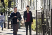Als Petty Officer Maggie Barringer spätabends beim Verlassen des Rekrutierungsbüros der Navy von einem Wagen angefahren und tödlich verletzt wird, müssen Pride, Brody (Zoe McLellan, r.) und Lasalle (Lucas Black, l.) den Täter fassen ...