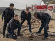 (v.l.n.r.) Athena Grant (Angela Bassett); Evan "Buck" Buckley (Oliver Stark); Bobby Nash (Peter Krause); Henrietta "Hen" Wilson (Aisha Hinds)