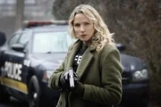 Nina Chase (Shantel VanSanten)
