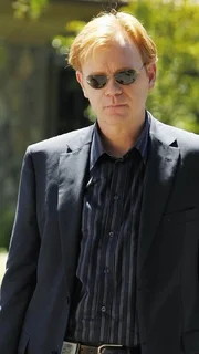 Der Mörder von Horatios (David Caruso) Ehefrau ist aus dem Gefängnis ausgebrochen und hinterlässt auf seiner Flucht mit weiteren Morden eine blutige Spur. Werden Horatio und seine Leute ihn stoppen können?