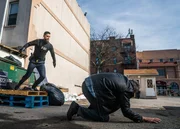 Special Agent Omar Adom 'OA' Zidan (Zeeko Zaki, l.); Daniel Lagos (Craig Walker, r.)