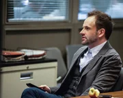 Ein neuer Fall wartet auf Sherlock Holmes (Jonny Lee Miller) ...