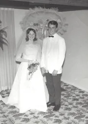 Sherry und Earl Black haben am 16. April geheiratet.