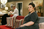 Christoph (Lars Korten) deutet vor Vanessa (Julia Augustin) im Scherz einen beunruhigenden Verdacht an.
