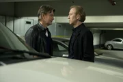 Auch Meisner (Robert Lohr, r.) konfrontiert seinen ehemaligen Komplizen Rüdiger Bremme (Oliver Stritzel, l.) mit seinem skrupellosen Verhalten gegenüber Mick und unterstellt ihm, der Mörder zu sein. Ist der LKA Beamte ein eiskalter Killer?