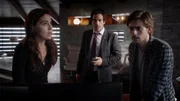 (v.l.n.r.) Alycia (Melia Kreiling), Darius (Santiago Cabrera), Liam (Charlie Rowe)
