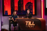 Die Klimaschutzaktivistin und Buchautorin Luisa Neubauer (l.) ist zu Gast bei "Till Tonight".