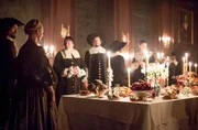 Johannes Brandt (Alex Hassell, l.), Petronella Brandt (Anya Taylor-Joy)